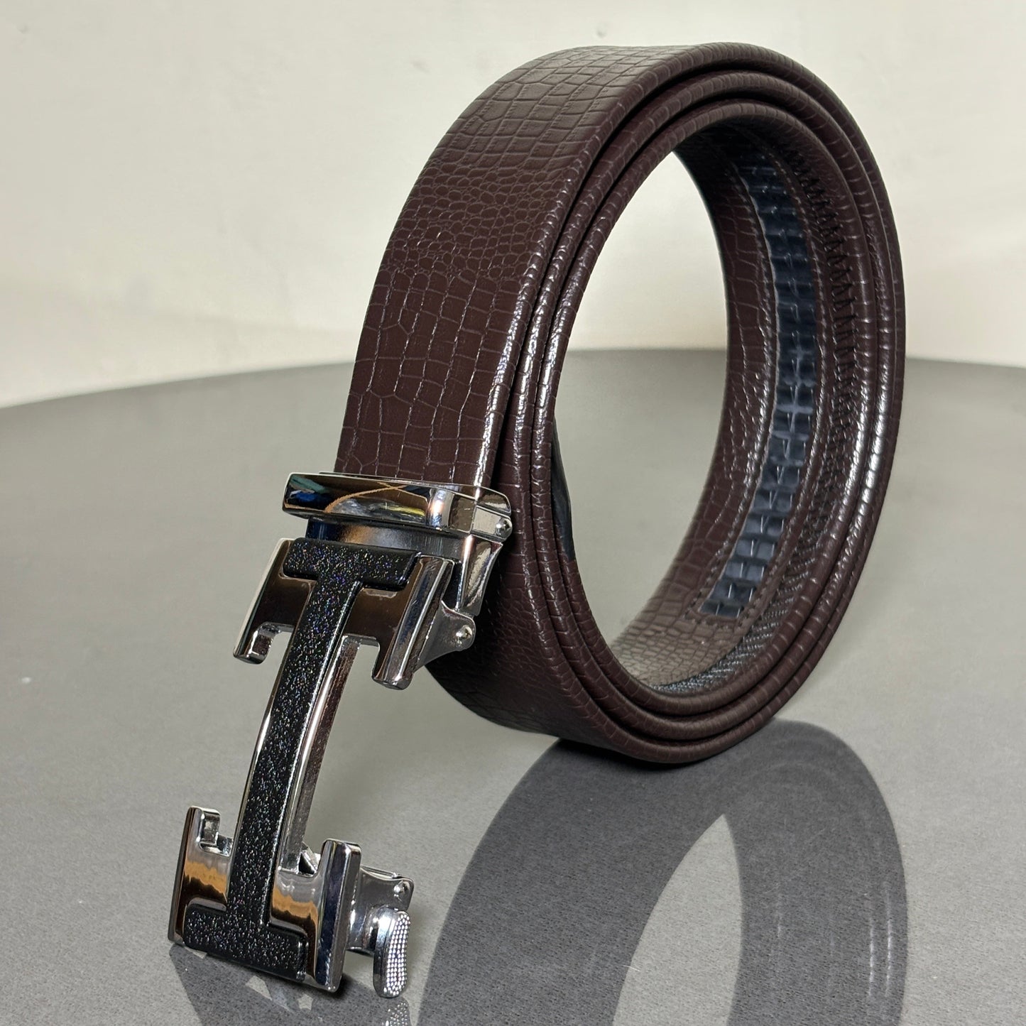 Imported Luxe Auto Lock Belt – Parttern Choclate Brown - Versatile Buckle Collection