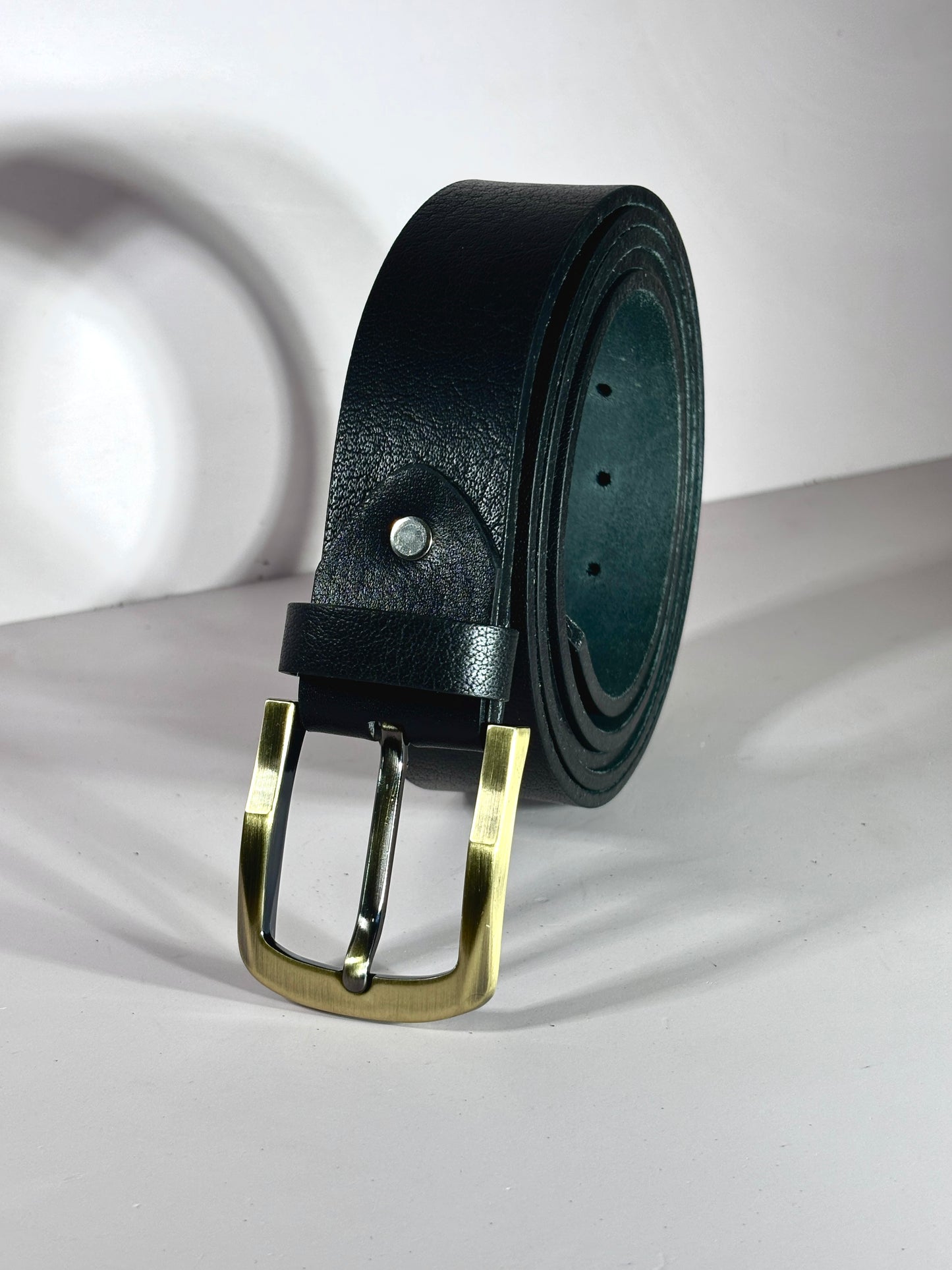 Full Grain 100% Pure Leather Belt - No Peeling or Cracking - Best For Jeans - Black