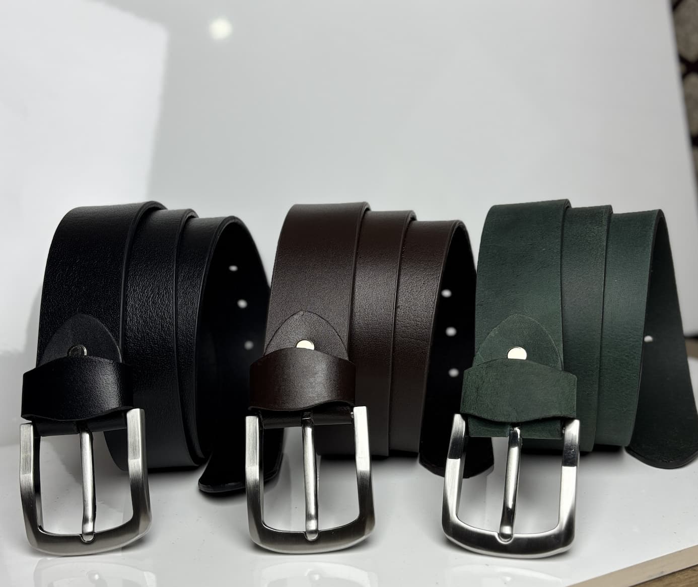 Pack of 3 - 40 MM Leather Belts - Black, Green & Chocolate Brown