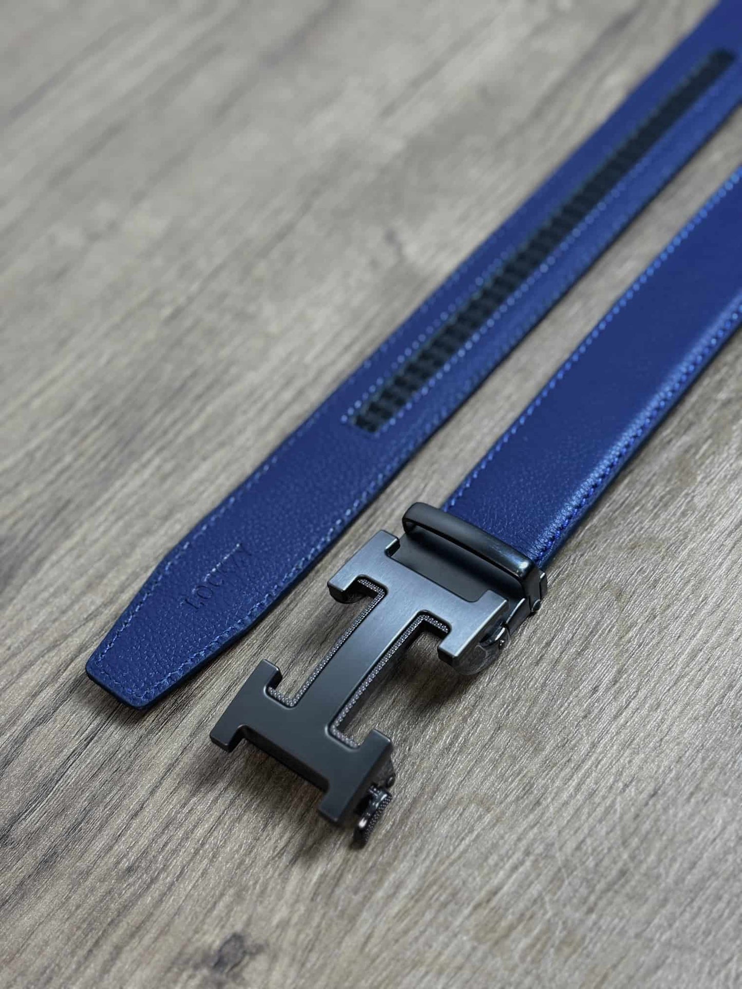 Auto Lock Full Grain Natural Leather Belt - Blue